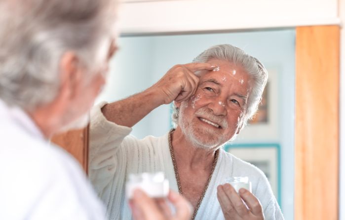 Anti-Aging und Pflege für Männer ab 50